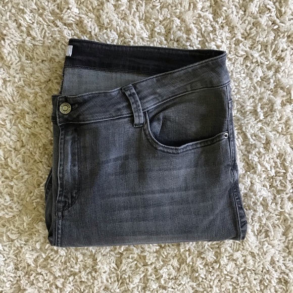 Kensie Pants - Kensie Gray Jeans. Size 14